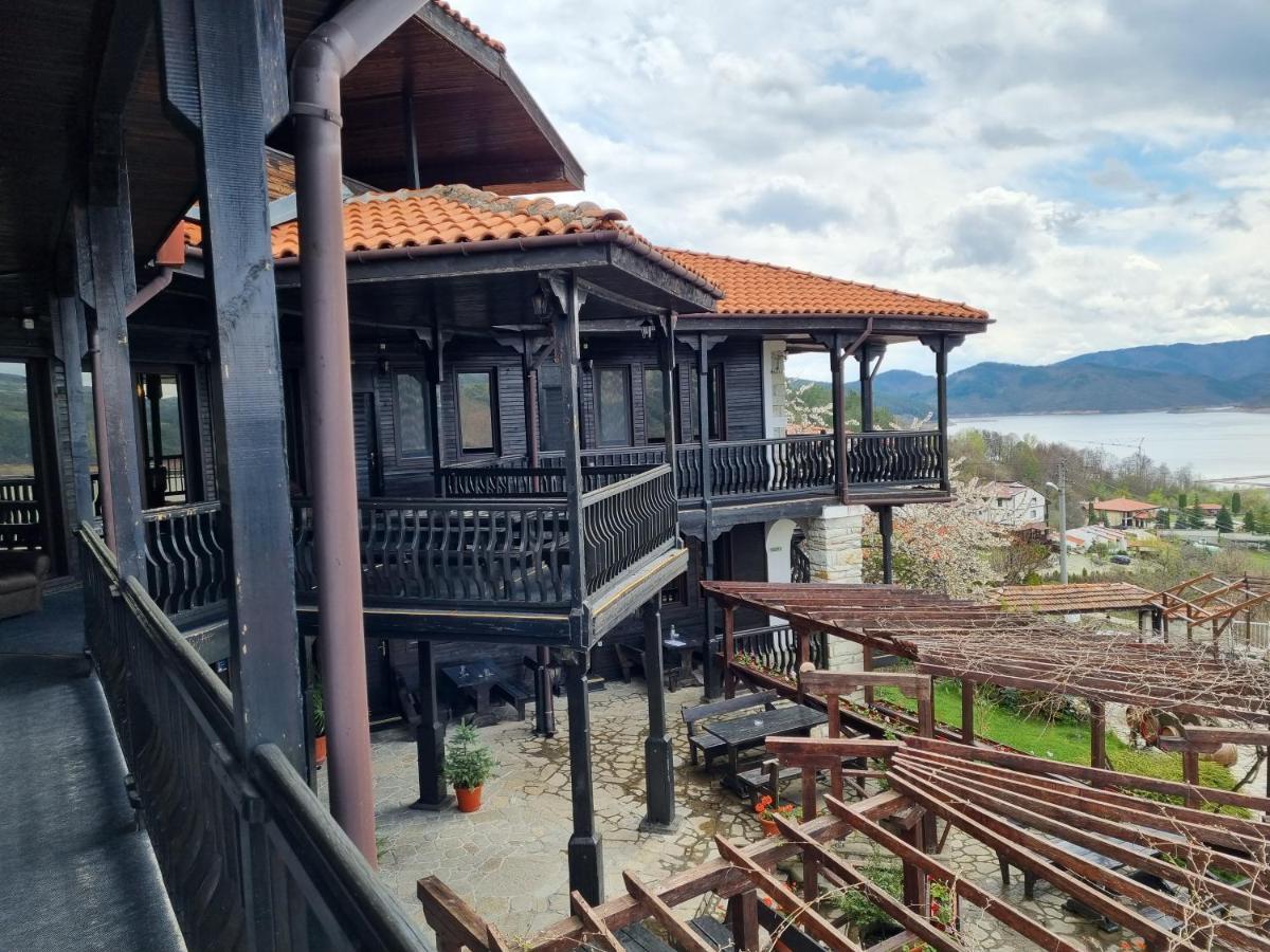 Trifon Zarezan Family Hotel Glavatartsi Exterior photo