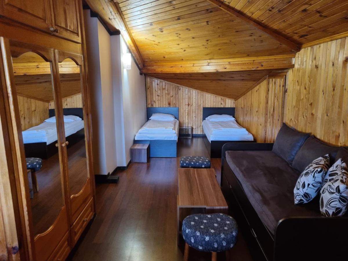 Trifon Zarezan Family Hotel Glavatartsi Exterior photo
